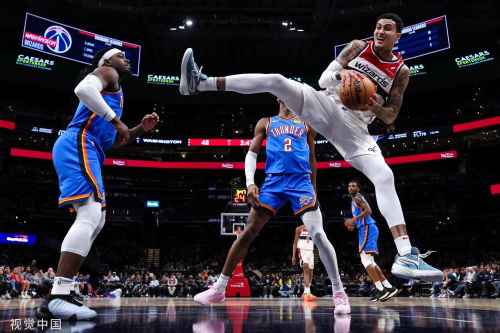 通过交易或 通过交易或