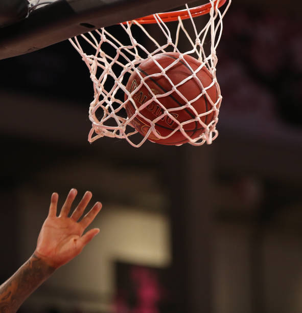 于他对比赛 于他对比赛