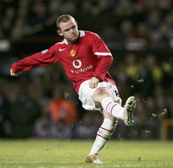 双方中场球 双方中场球